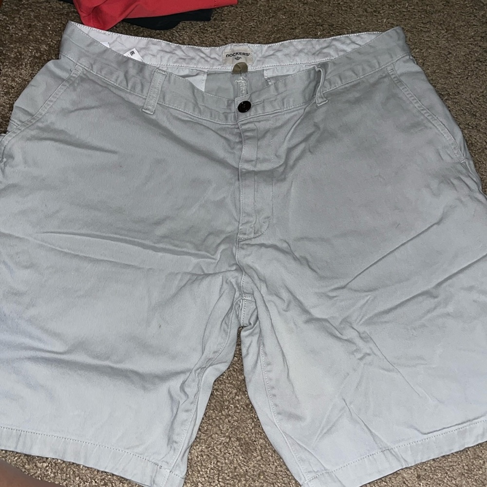 Dockers Men's Perfect Classic Fit 8" Shorts